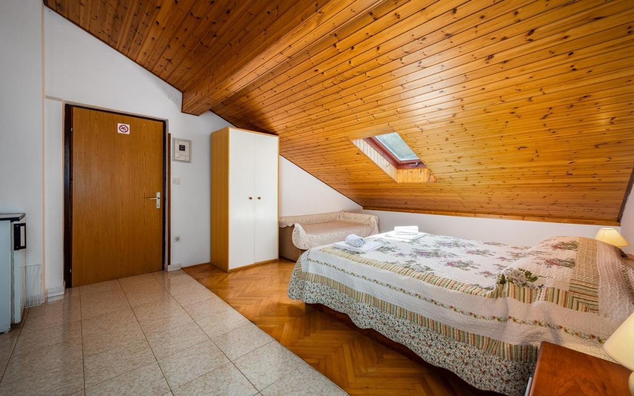 Apartmani Lido Basanija Exterior photo