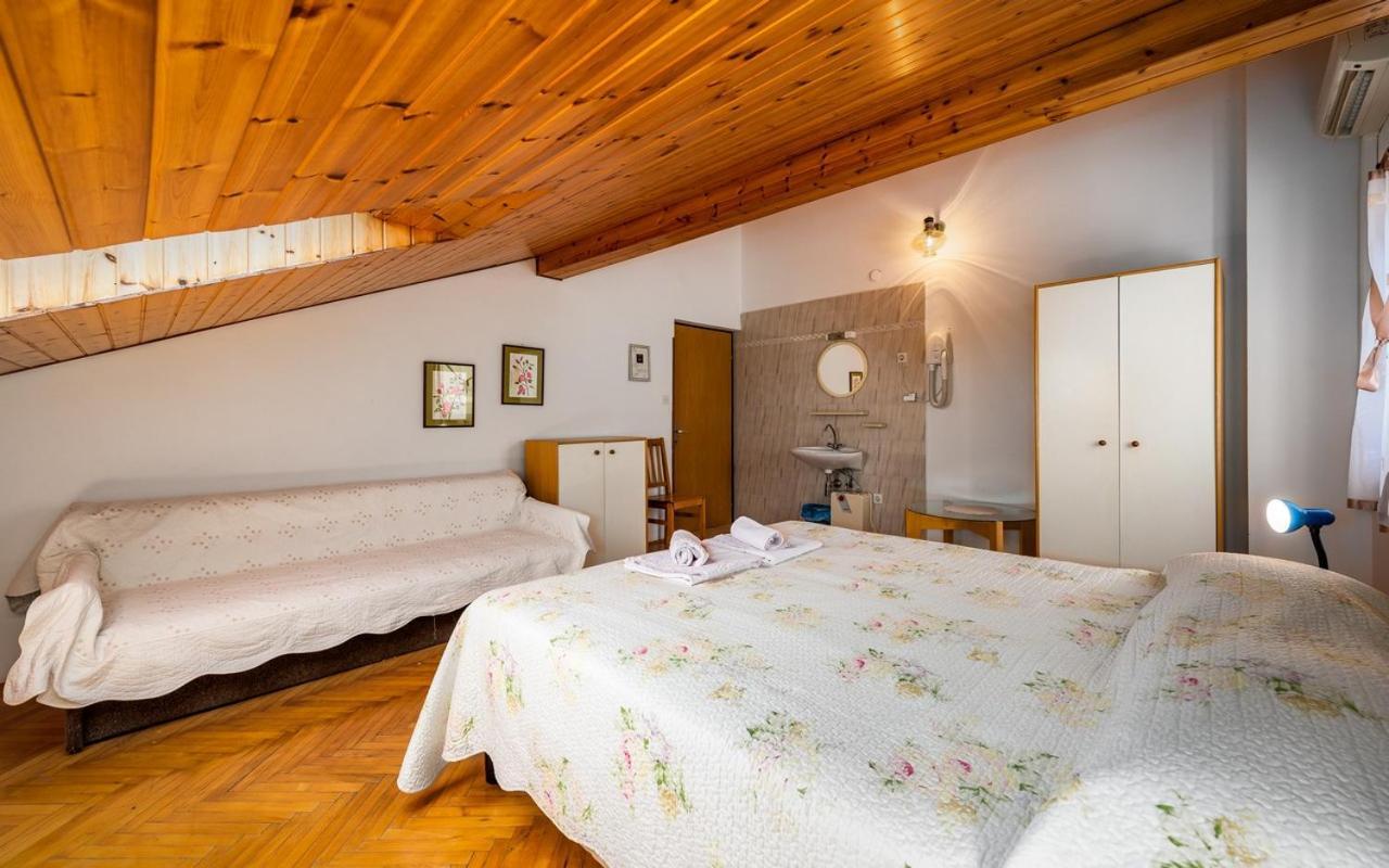 Apartmani Lido Basanija Exterior photo