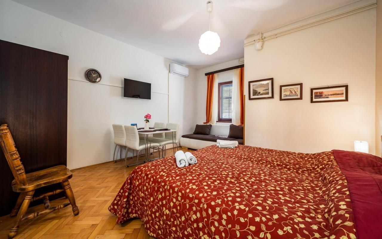Apartmani Lido Basanija Exterior photo